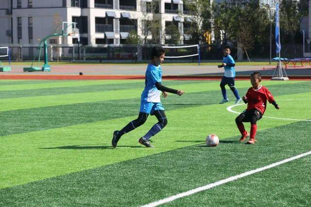 斯诺克世锦赛：肖国栋胜周跃龙 晋级16强